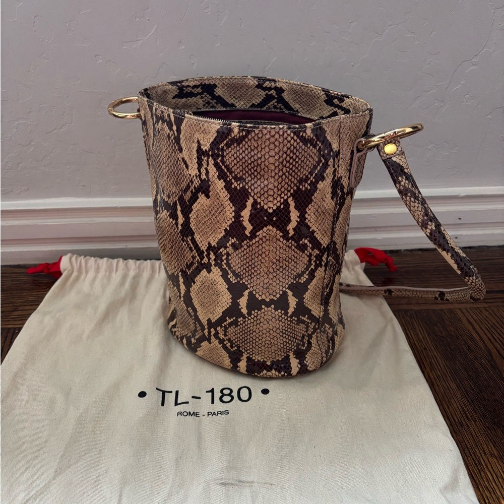 TL180 Leather Snakeskin Bucket Tote Bag - Premium Leather, Great Condition